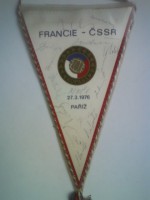 /album/fotogaleria-1976/a1976-francuzsko-cssr-podpisy-jpg/